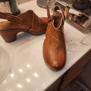 Brown Leather Heeled Clog/Sandals